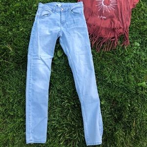 🌻LIGHT DENIM JEANS🌻